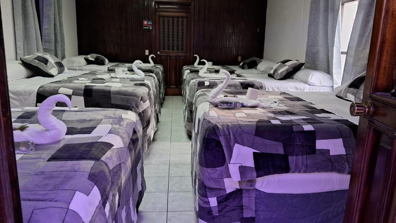 קצאלטננגו Hotel Kamelot Parque Central מראה חיצוני תמונה